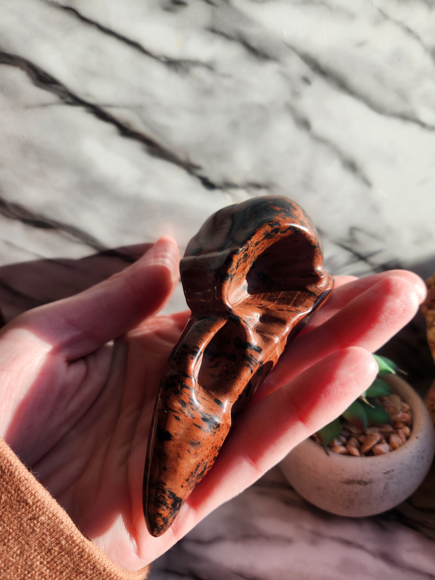 Mahogany Obsidian Raven Skill Carving
