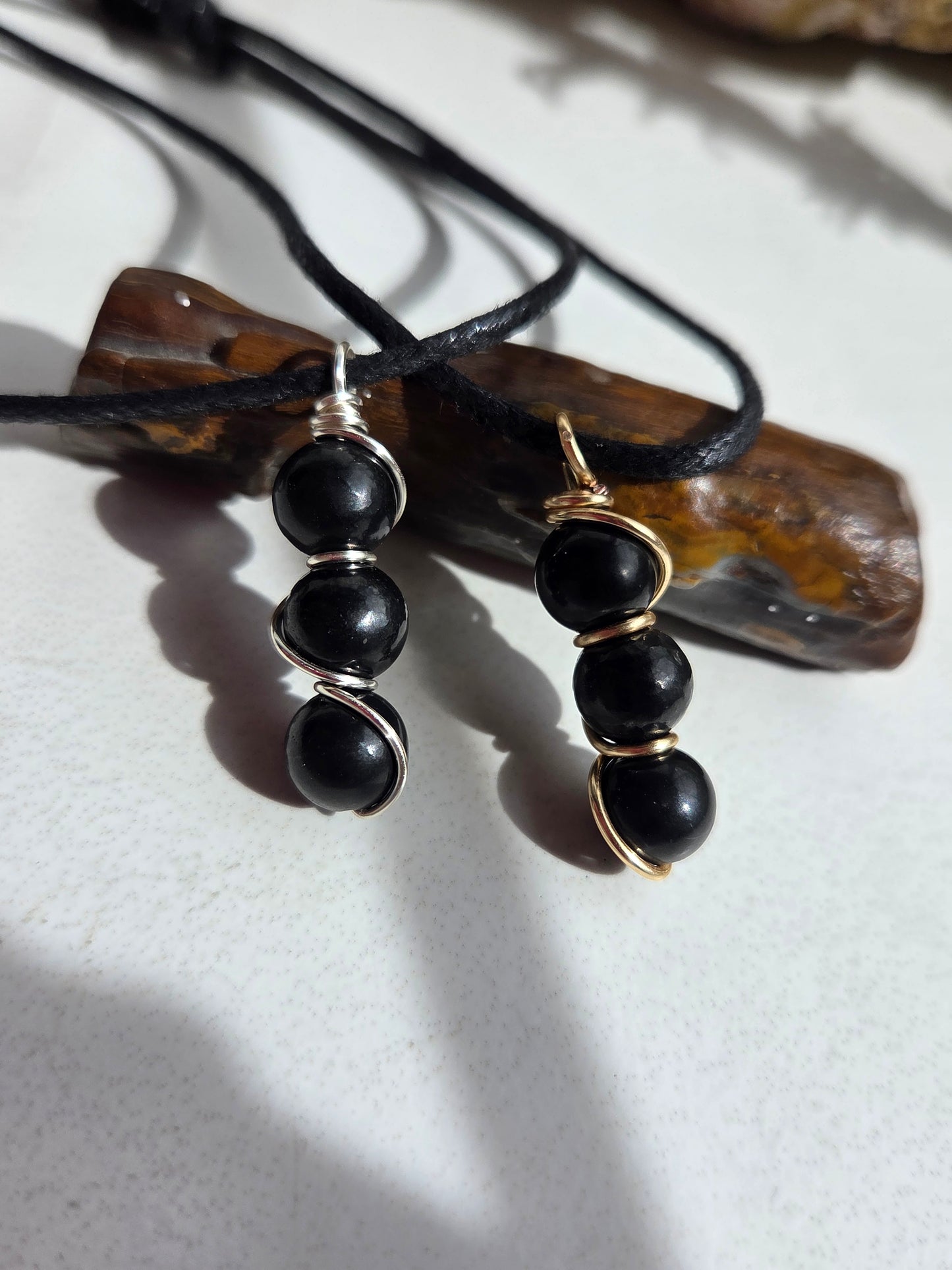 3 Beaded Shungite Necklace ⚫️