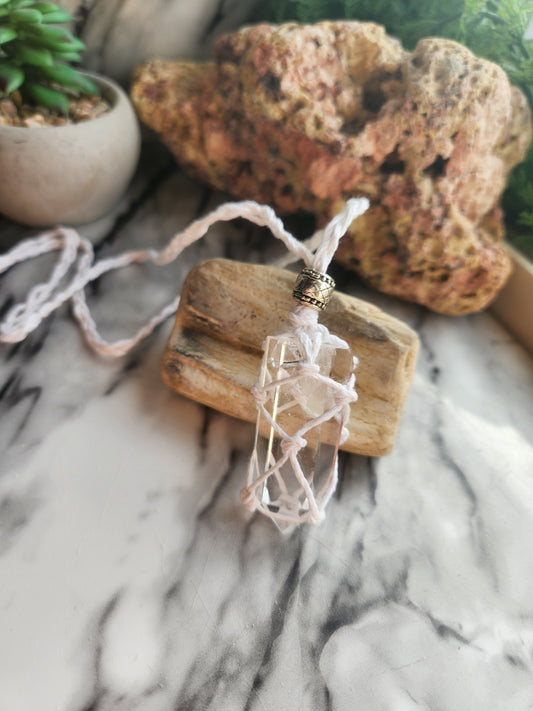 Clear Quartz Hemp Necklace