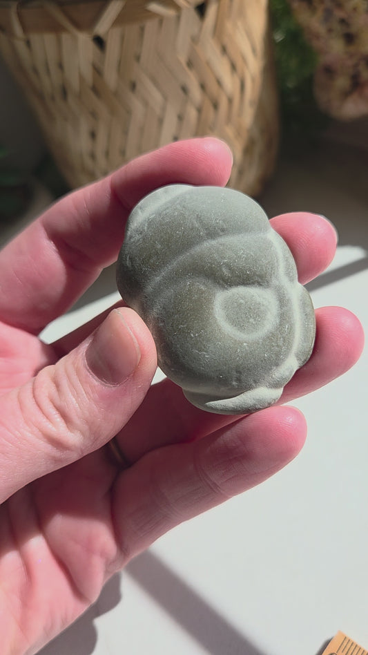 Calcite Fairy Stone Quebec ✨️ 🧚‍♂️ Raw