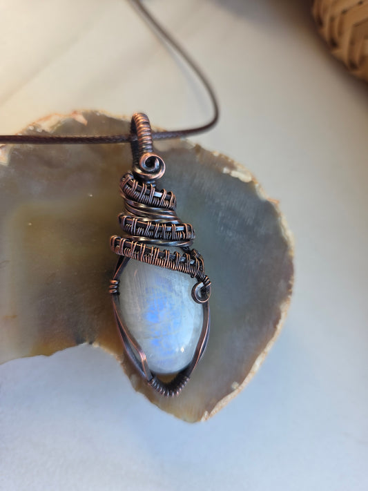 Rainbow Moonstone Necklace ✨️