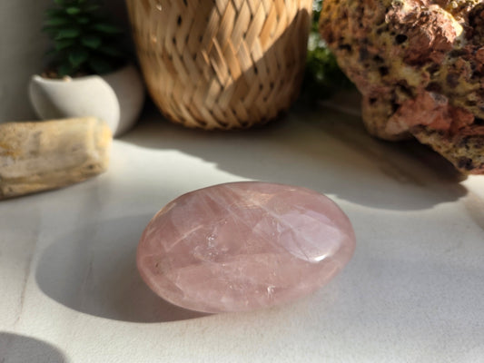 Rose Quartz Palm Stone 🌹