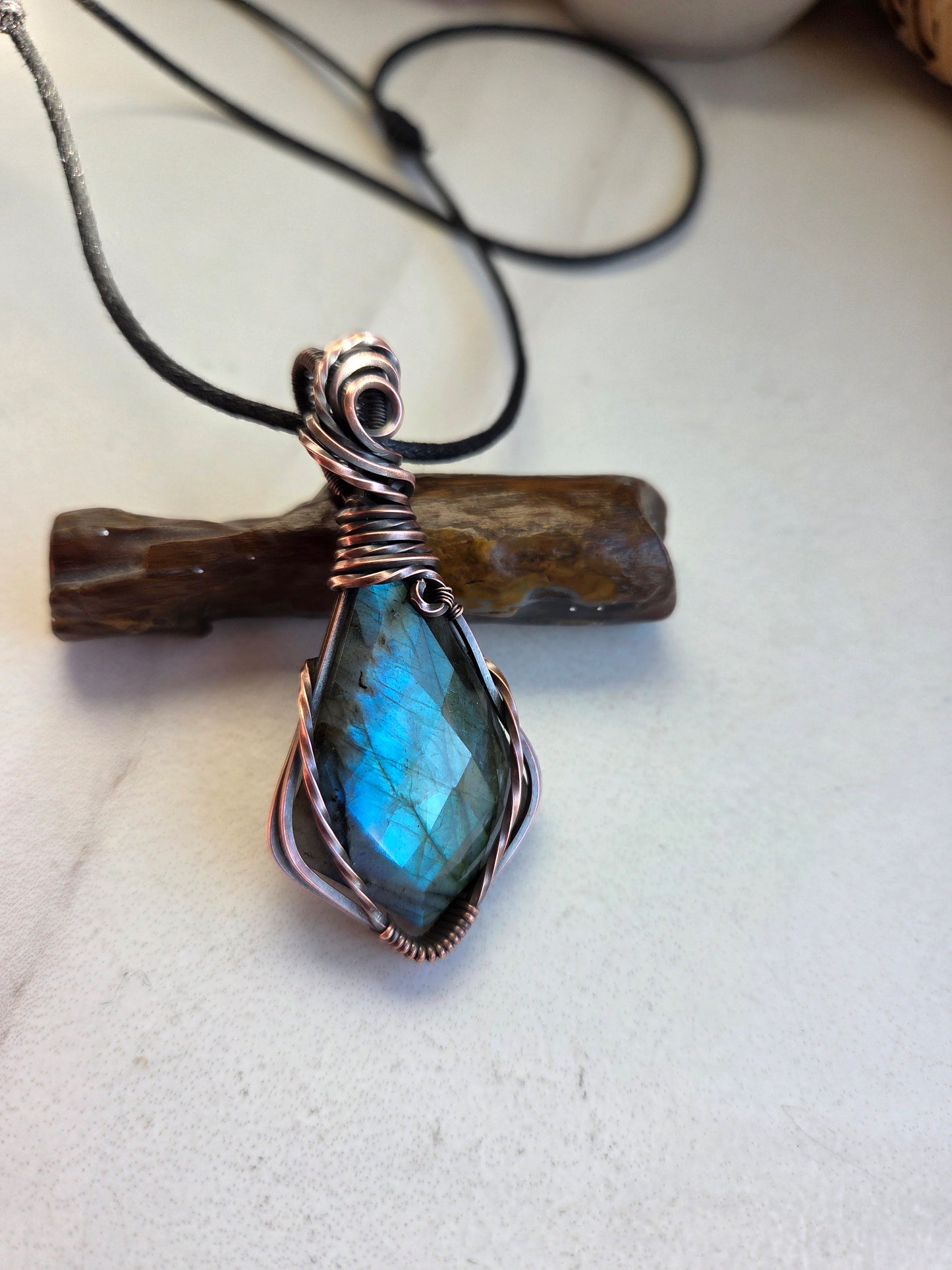 Faceted Blue Labradorite Necklace ✨️