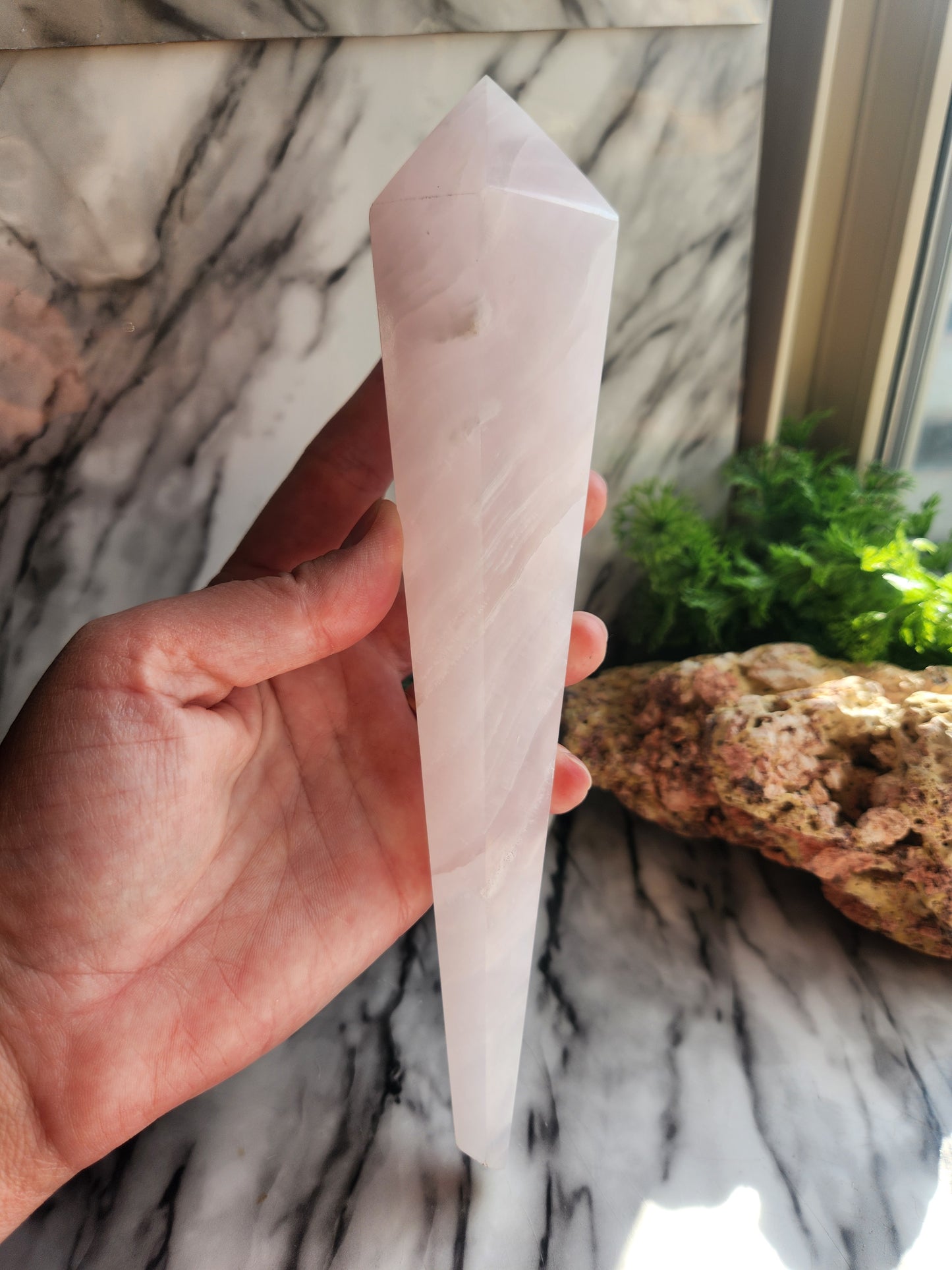 Mangano Calcite Wand