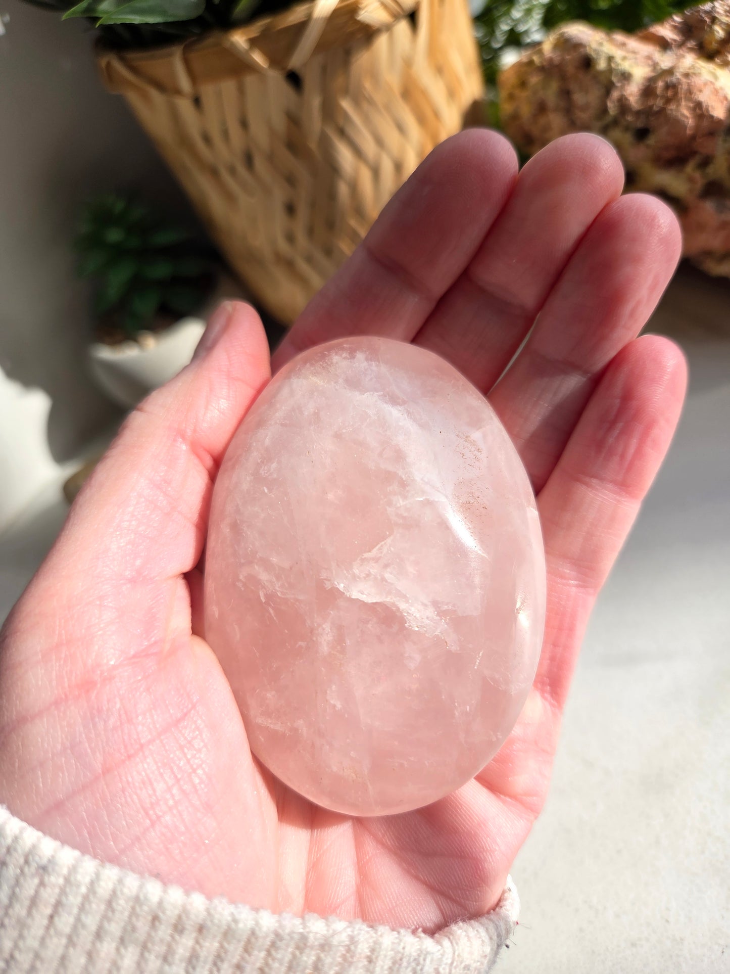 Rose Quartz Palm Stone 🌹