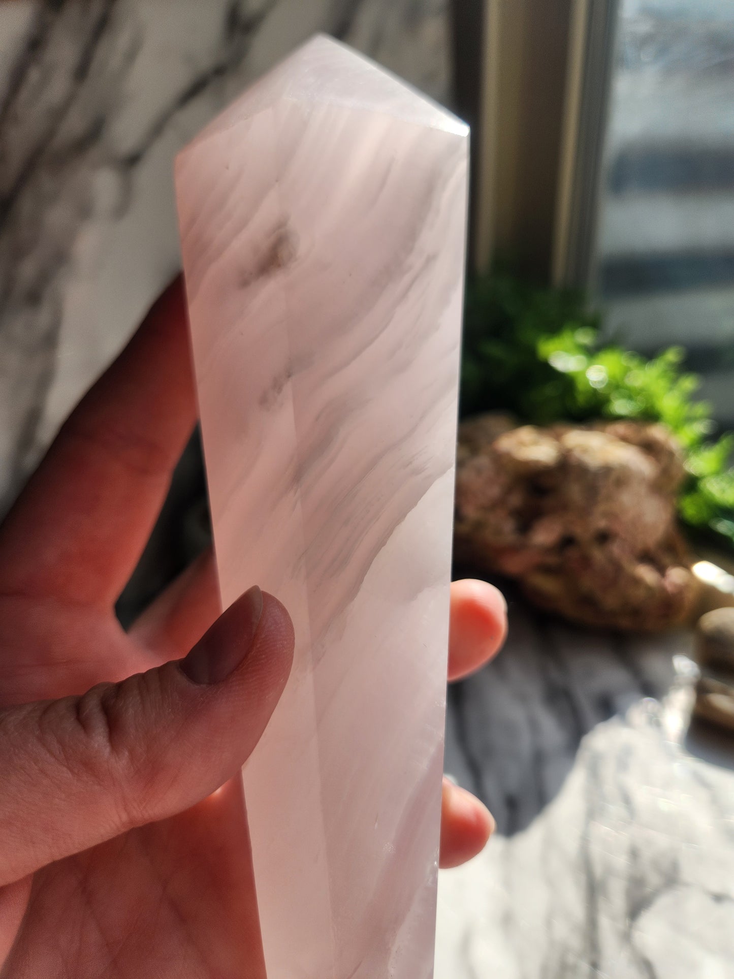 Mangano Calcite Wand