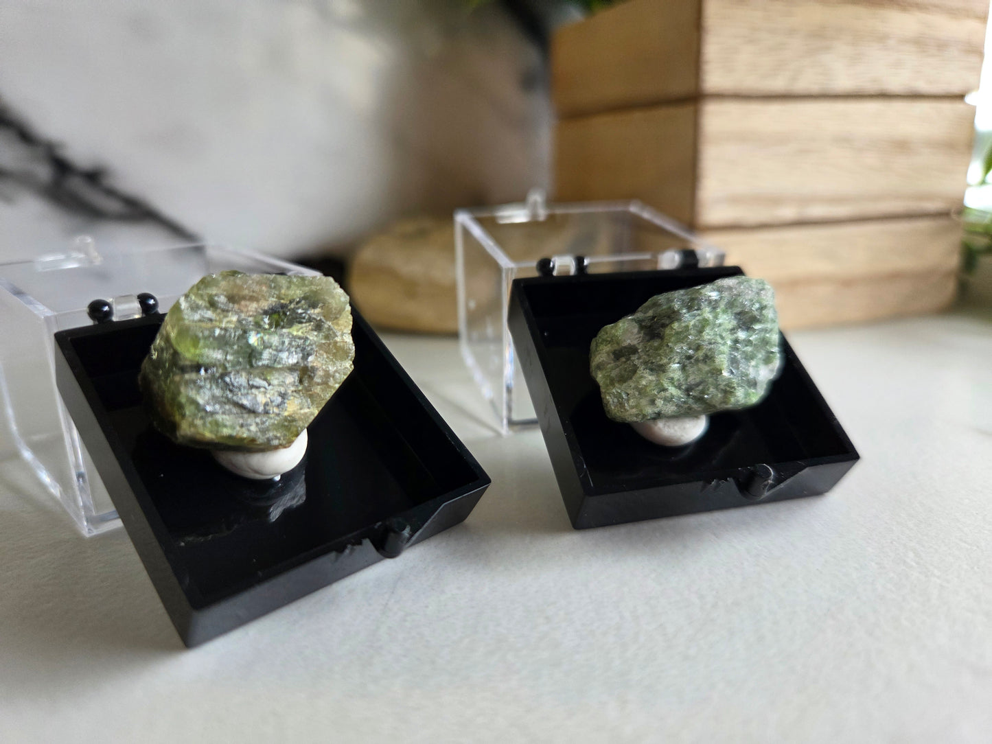Natural Diopside Crystal Specimens 🌿