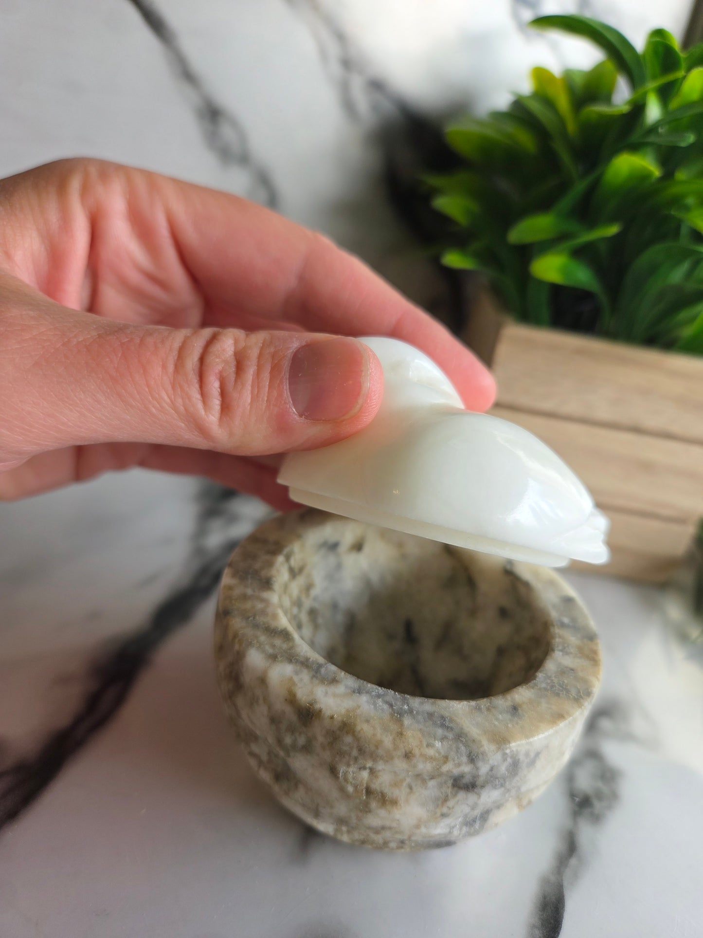 Vintage Soviet-Era White Selenite Bird Trinket Box with Original Box 🐦 (LC)