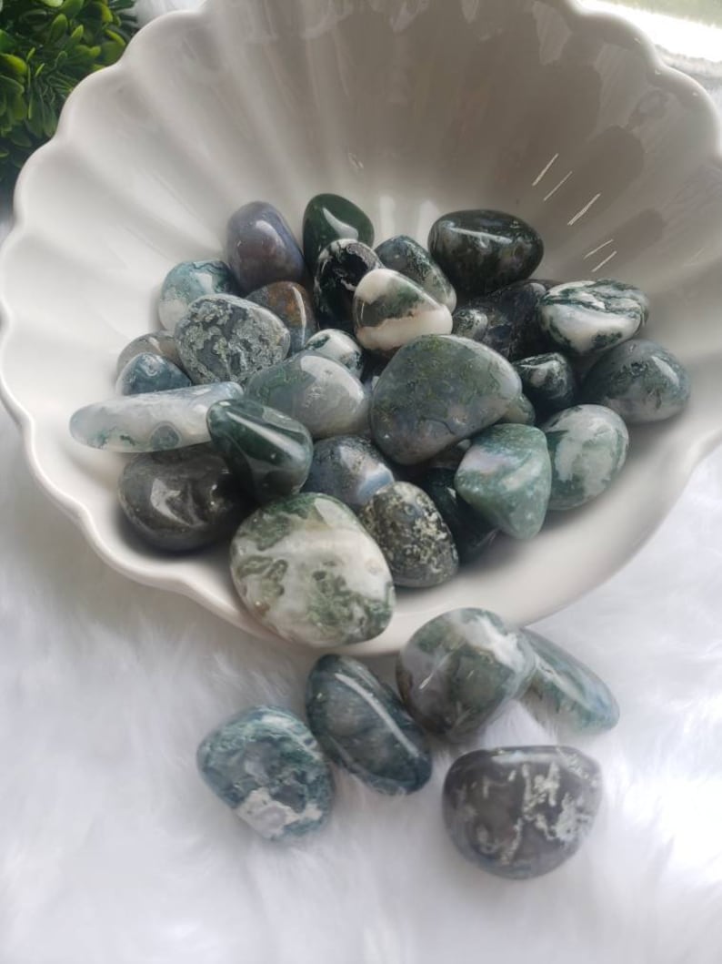 Moss Agate Tumbled Stones